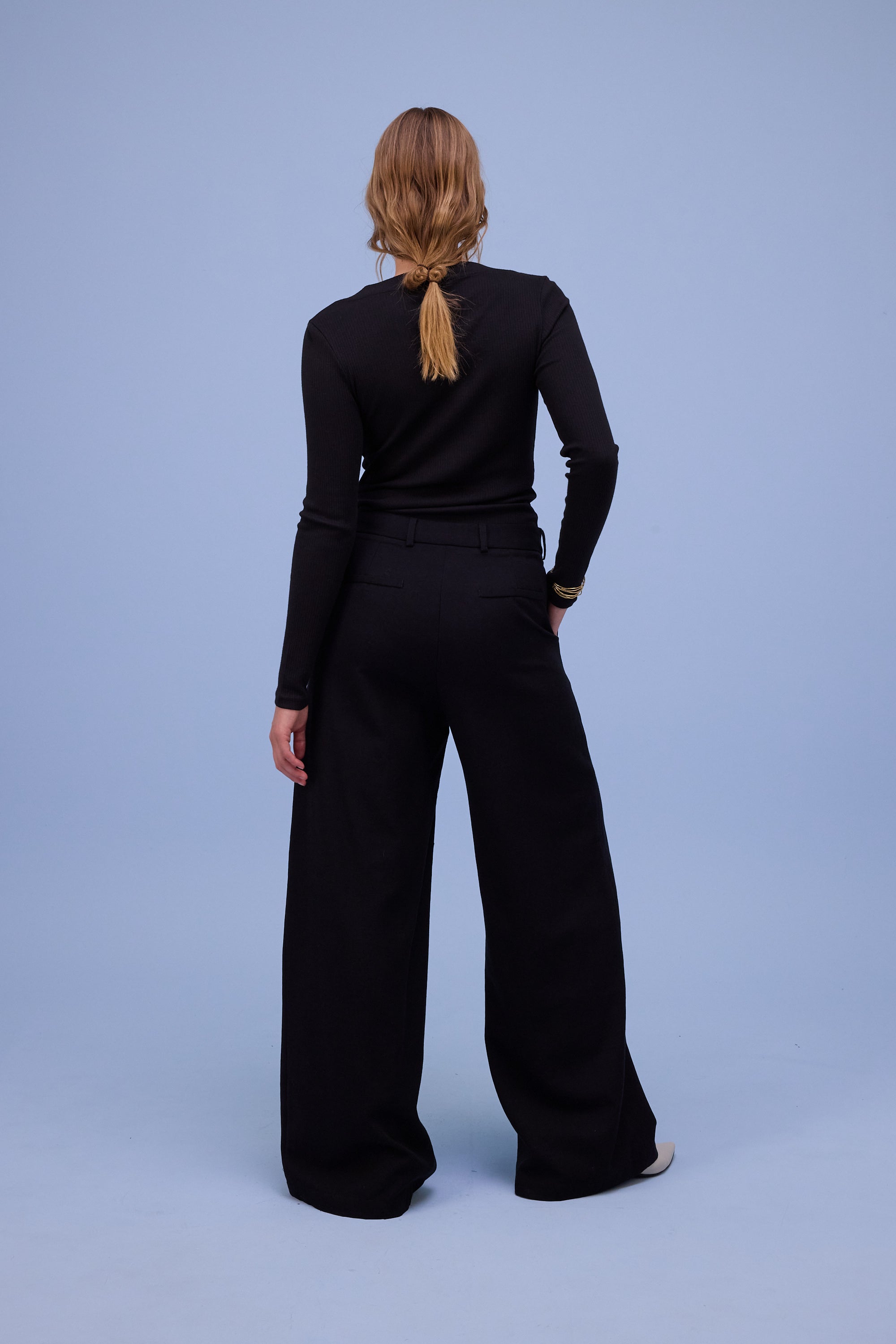 Hector trousers in black