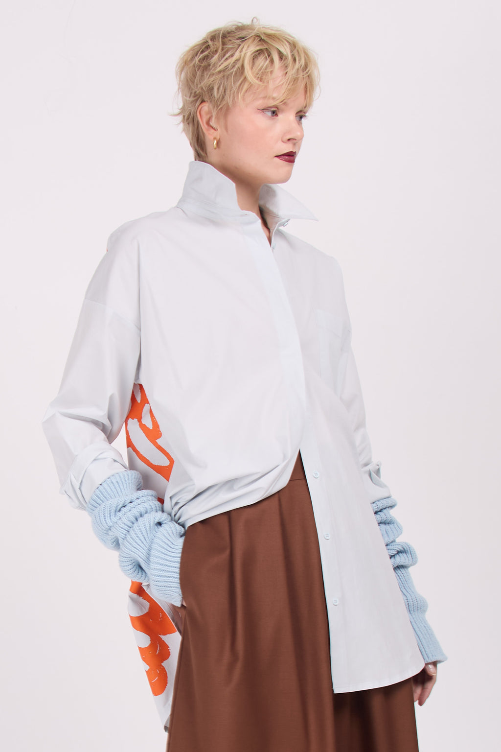 Emmelie Night Butterfly Shirt in Himmelblau/Orange