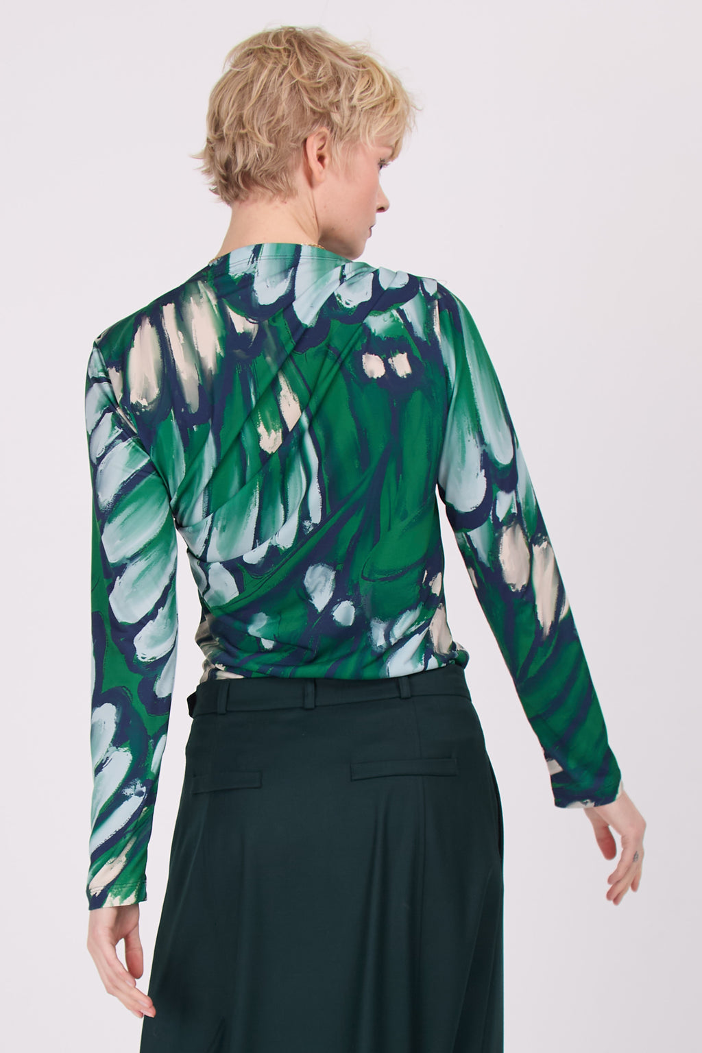 Anna T-Shirt mit käfergrünen Flügeln