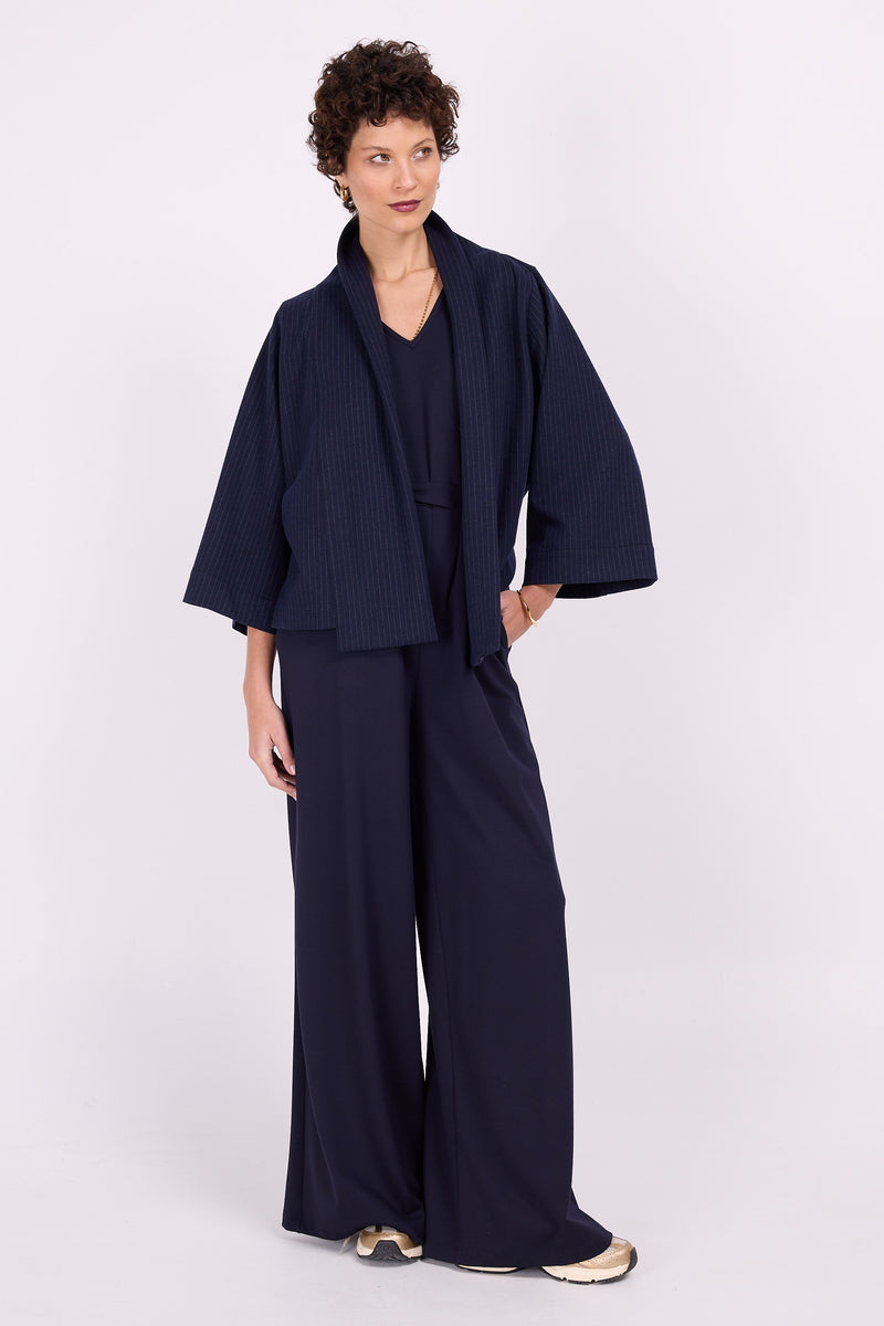 Ediz – Marineblaue Kimonojacke mit Nadelstreifen