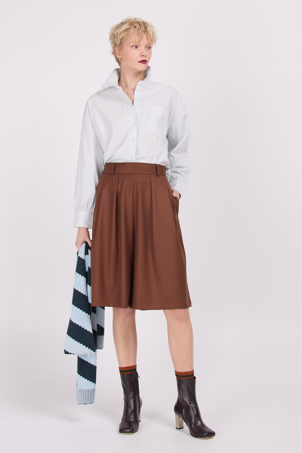 Eddie – Kokosnussbraune Bermudashorts