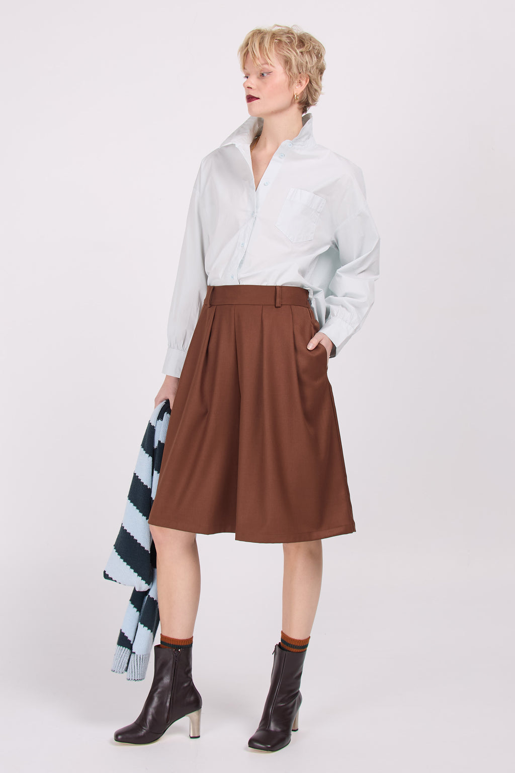 Eddie – Kokosnussbraune Bermudashorts