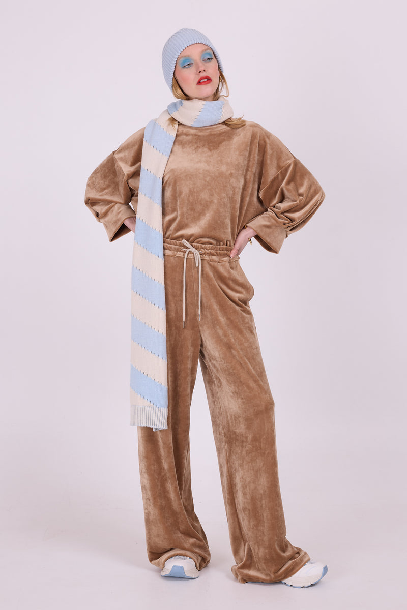 Zuka latte velvet trousers
