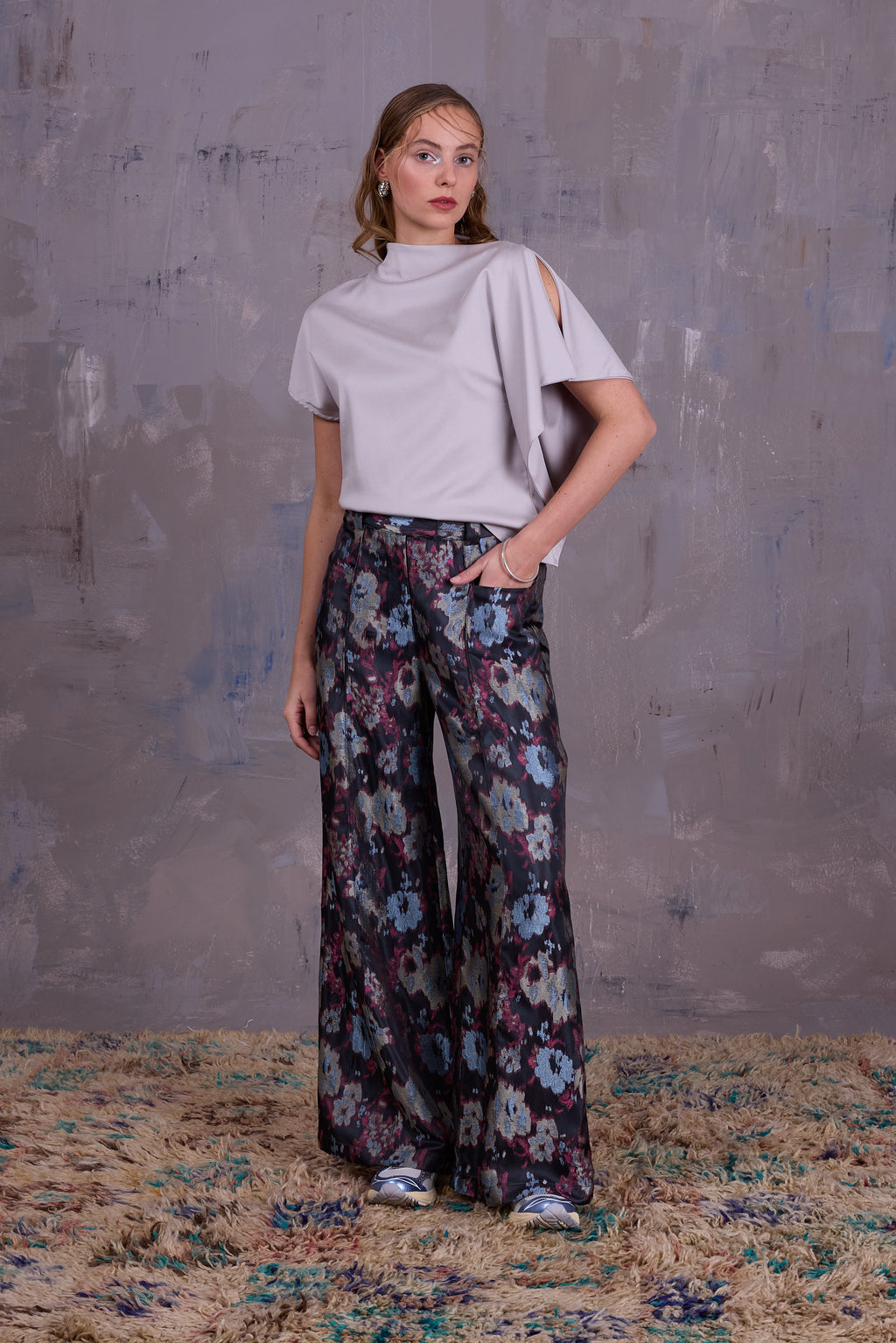 Gerita top in smokey grey