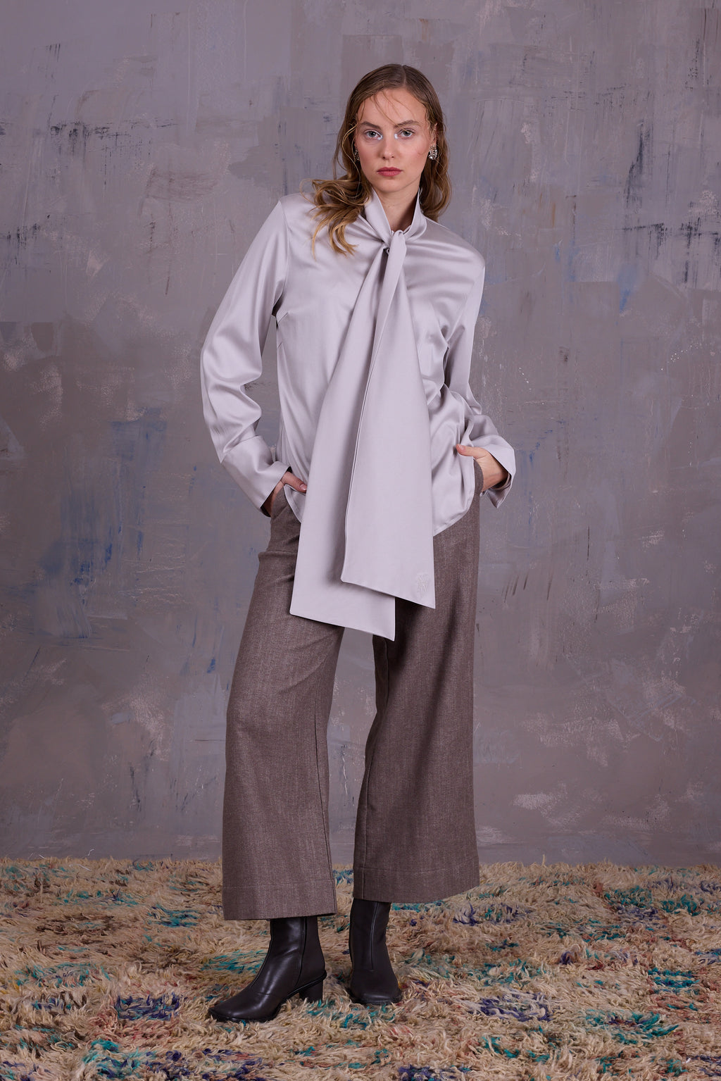 Gilou shirt in smokey grey satin