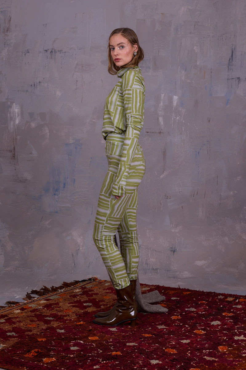Edson turtleneck in lemon grass wovens