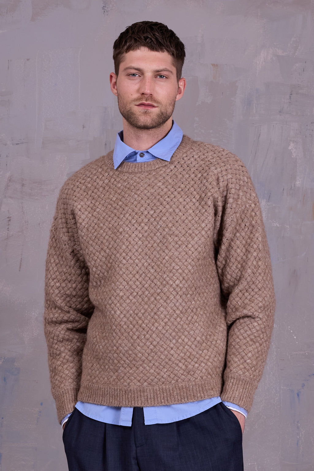 Gaudi knitted sweater in camel