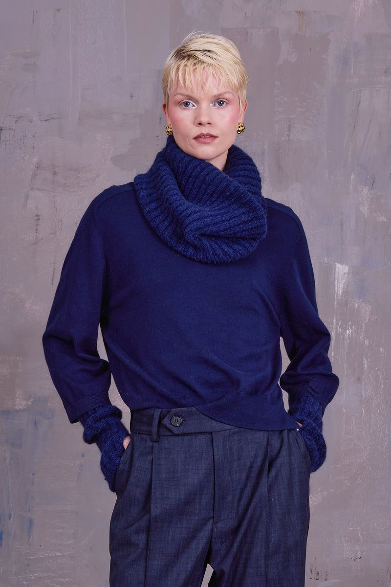 Gisella tubesjaal in midnight blue