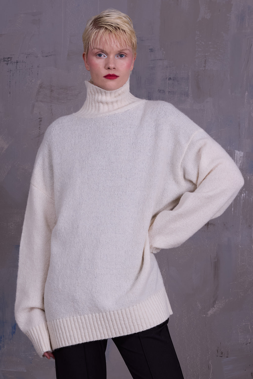 Grace turtleneck sweater in ecru