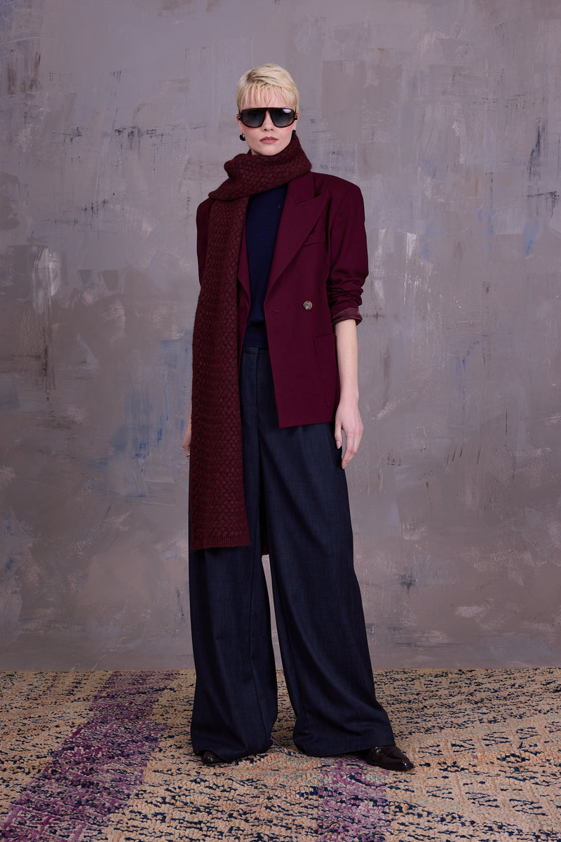 Gino scarf in merlot