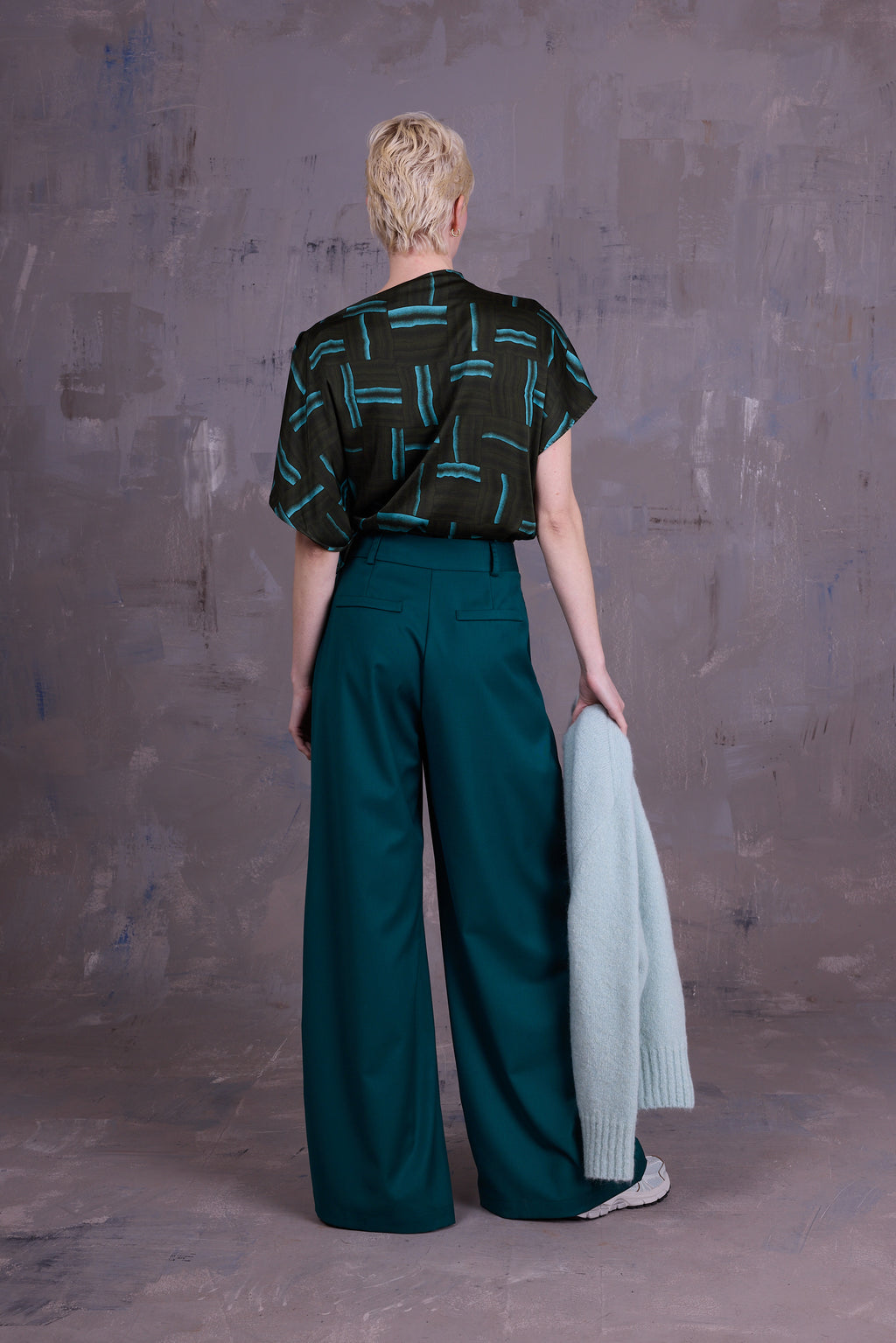 Guy trousers in sea green