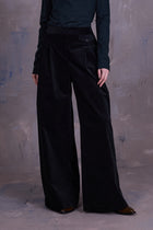 Guy trousers in black forest velvet