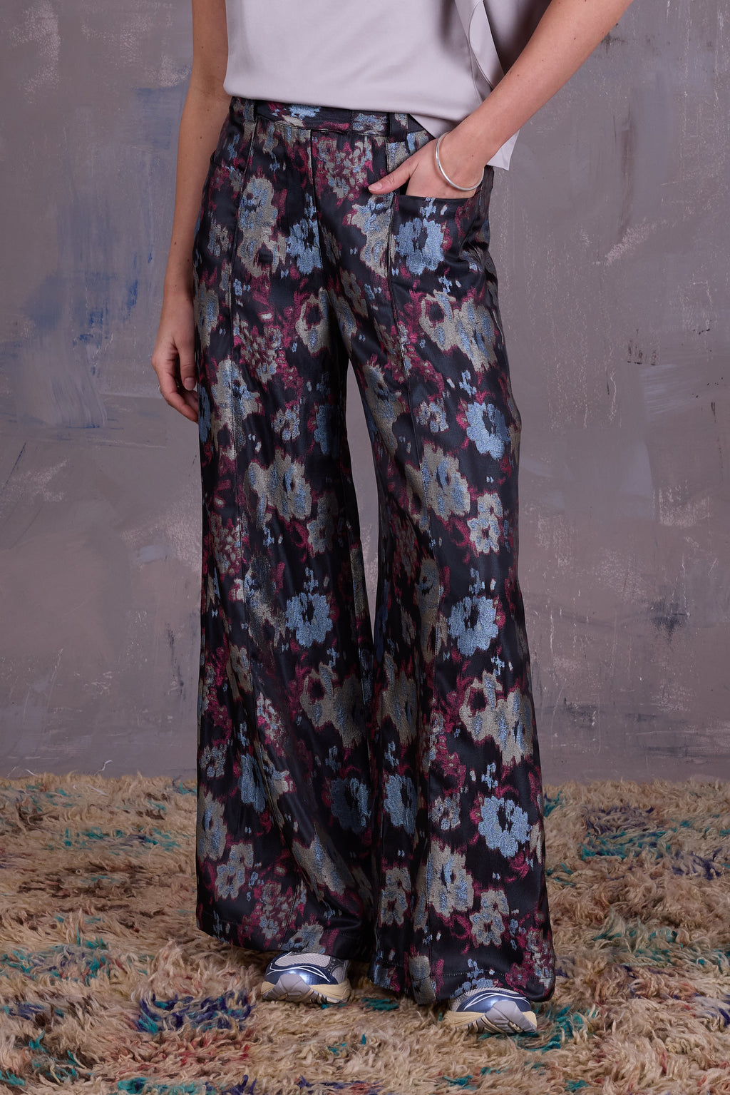 Bolivar trousers in pink blue jacquard