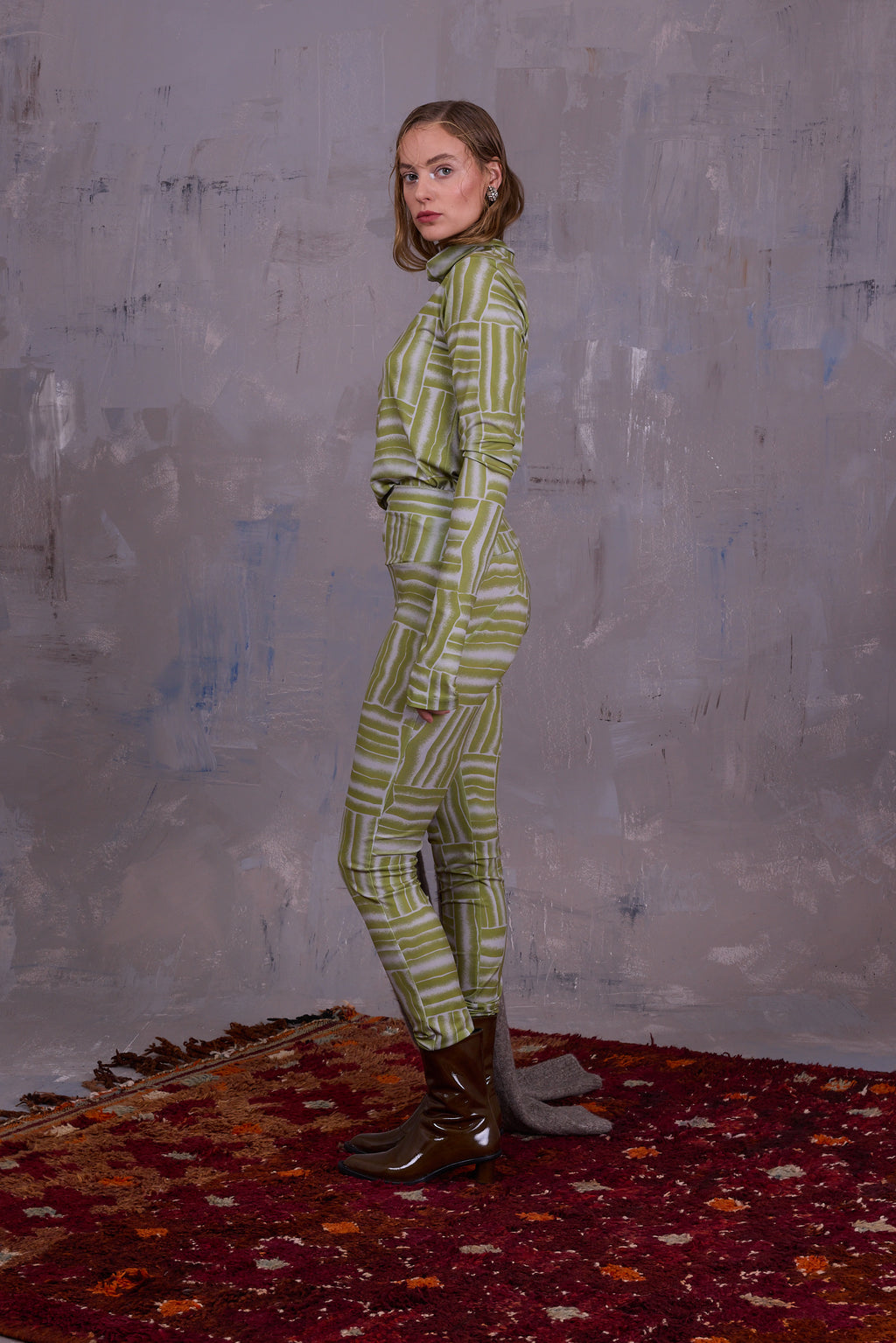 Etienne legging in lemon grass wovens