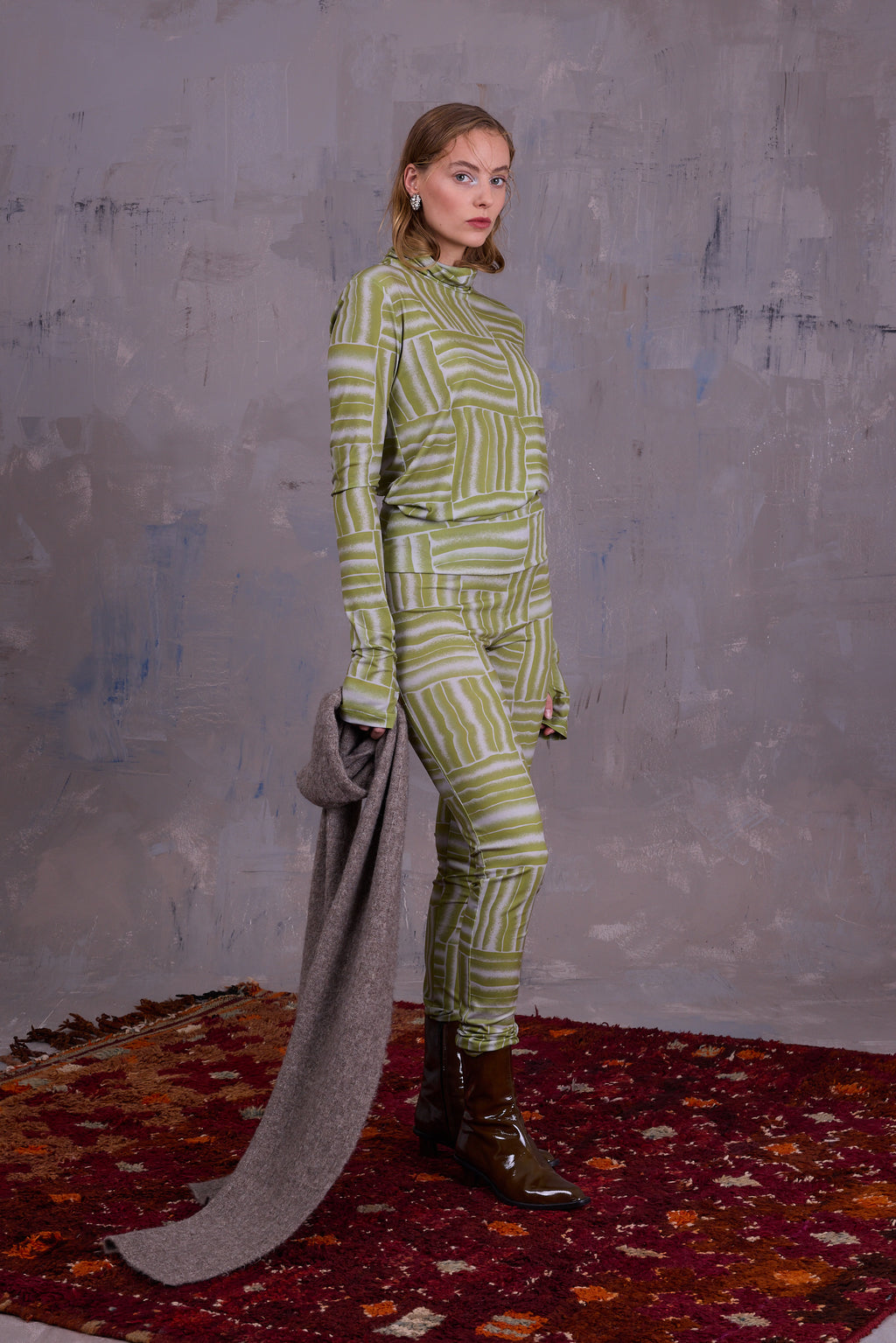 Etienne legging in lemon grass wovens