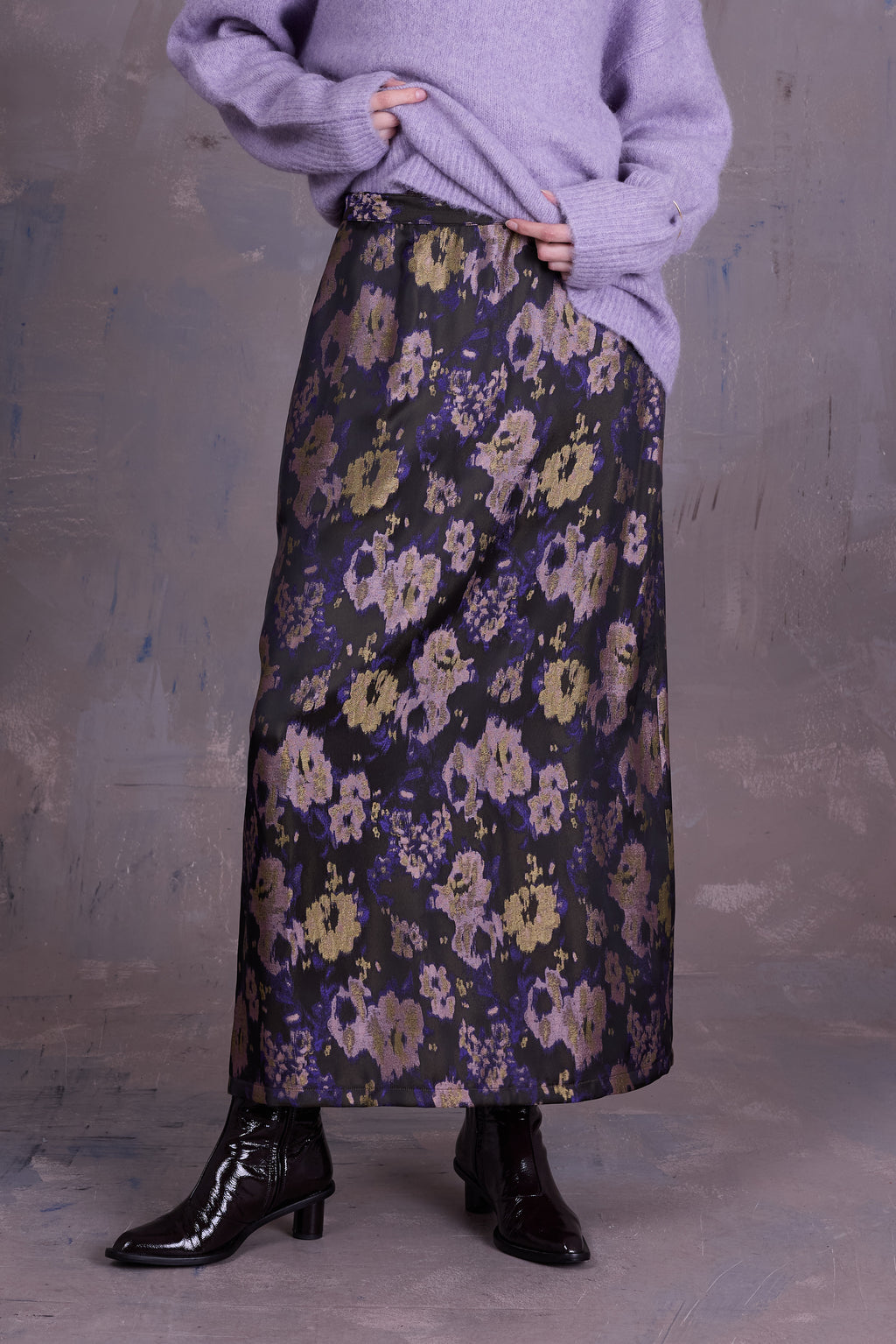 Emmanuel rok in violet blossom jacquard