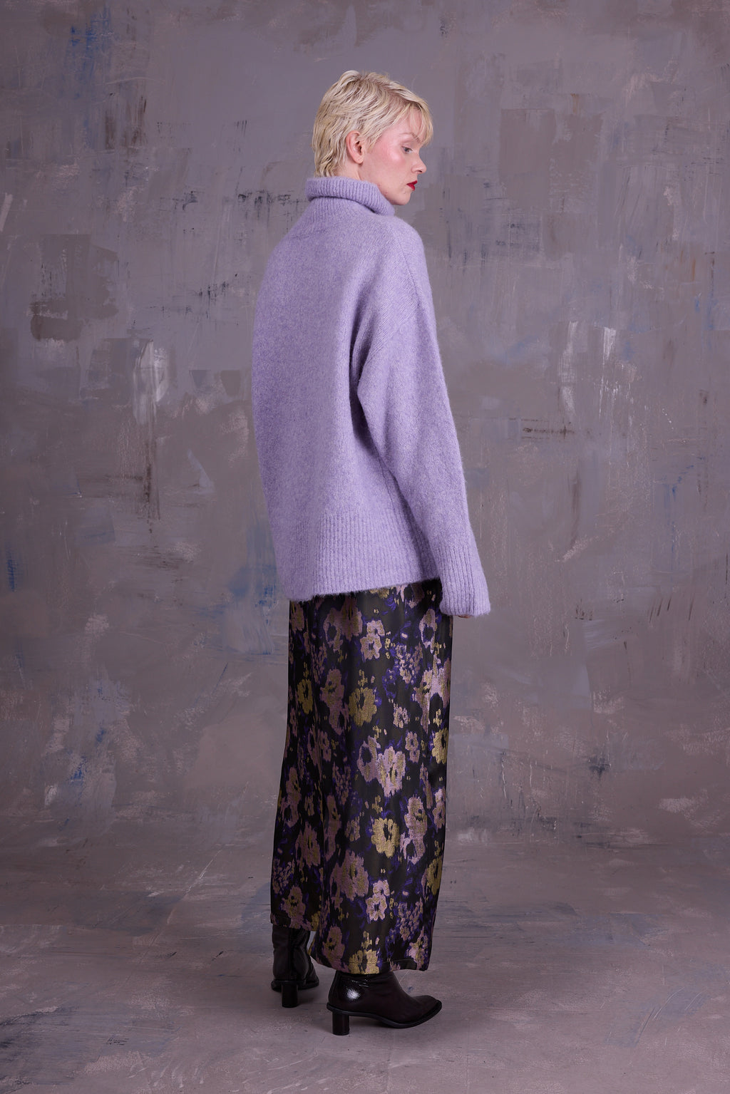 Emmanuel rok in violet blossom jacquard