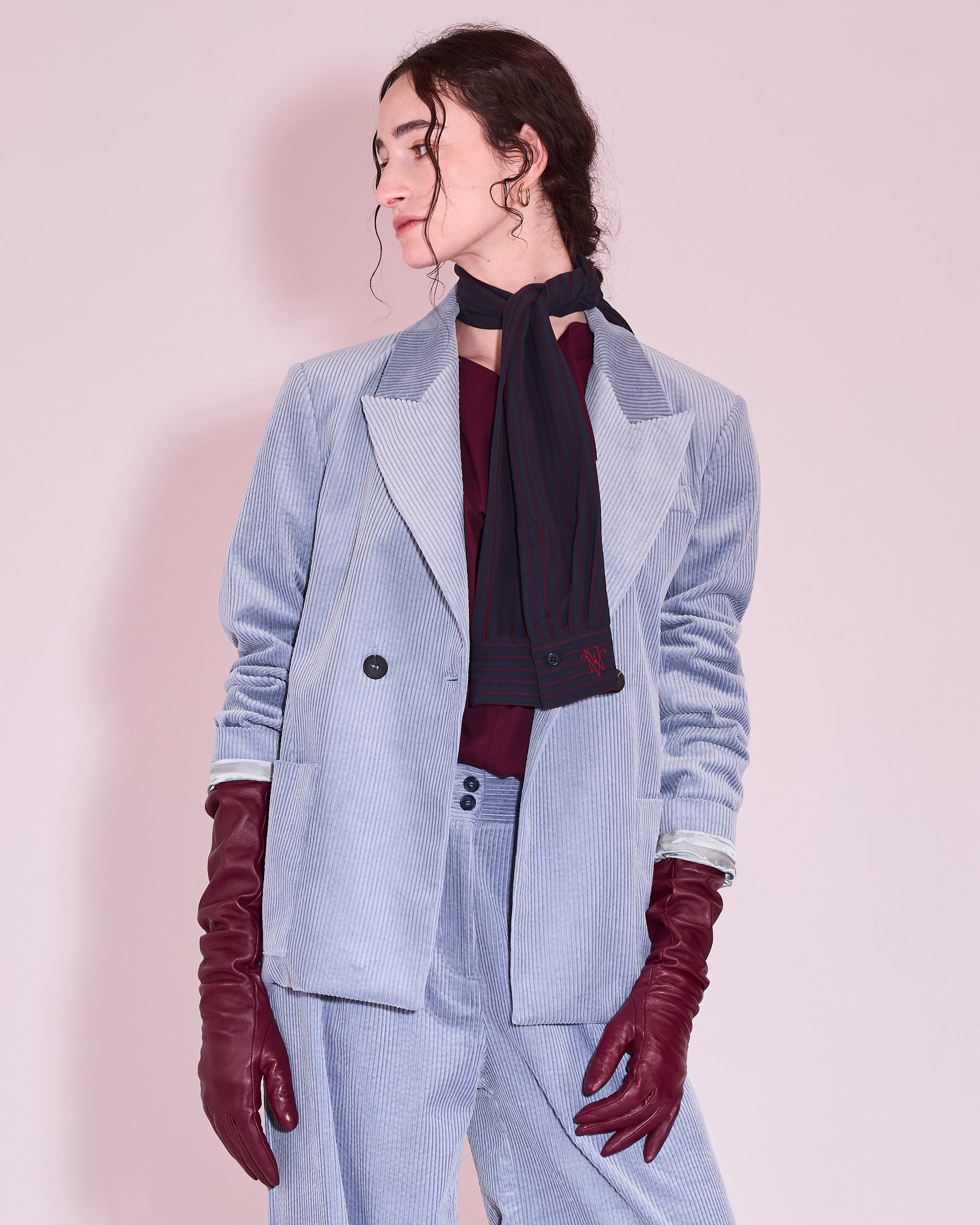 Ganna sjaaltje in dark blue / burgundy stripes
