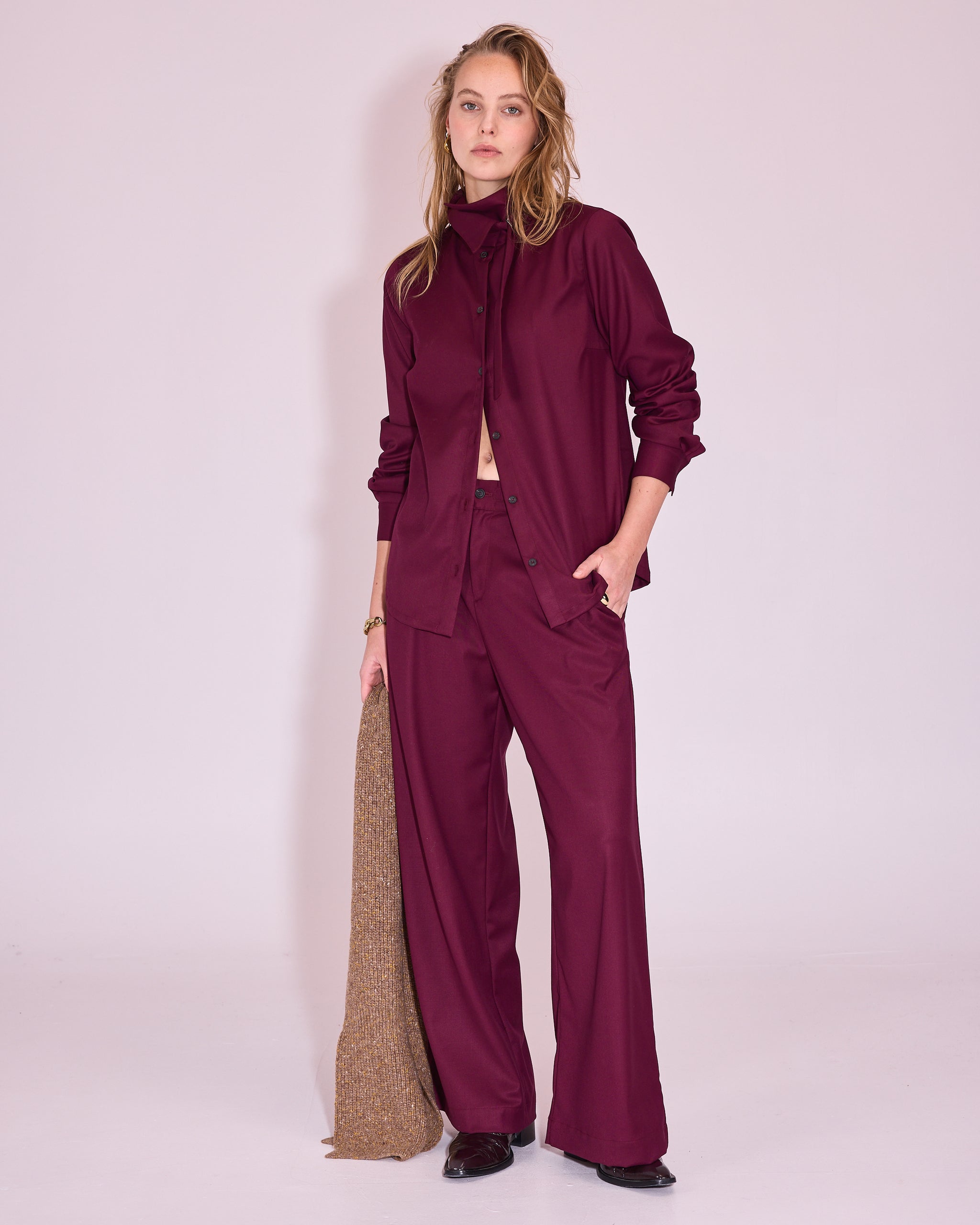 Jasmin shirt in red plum