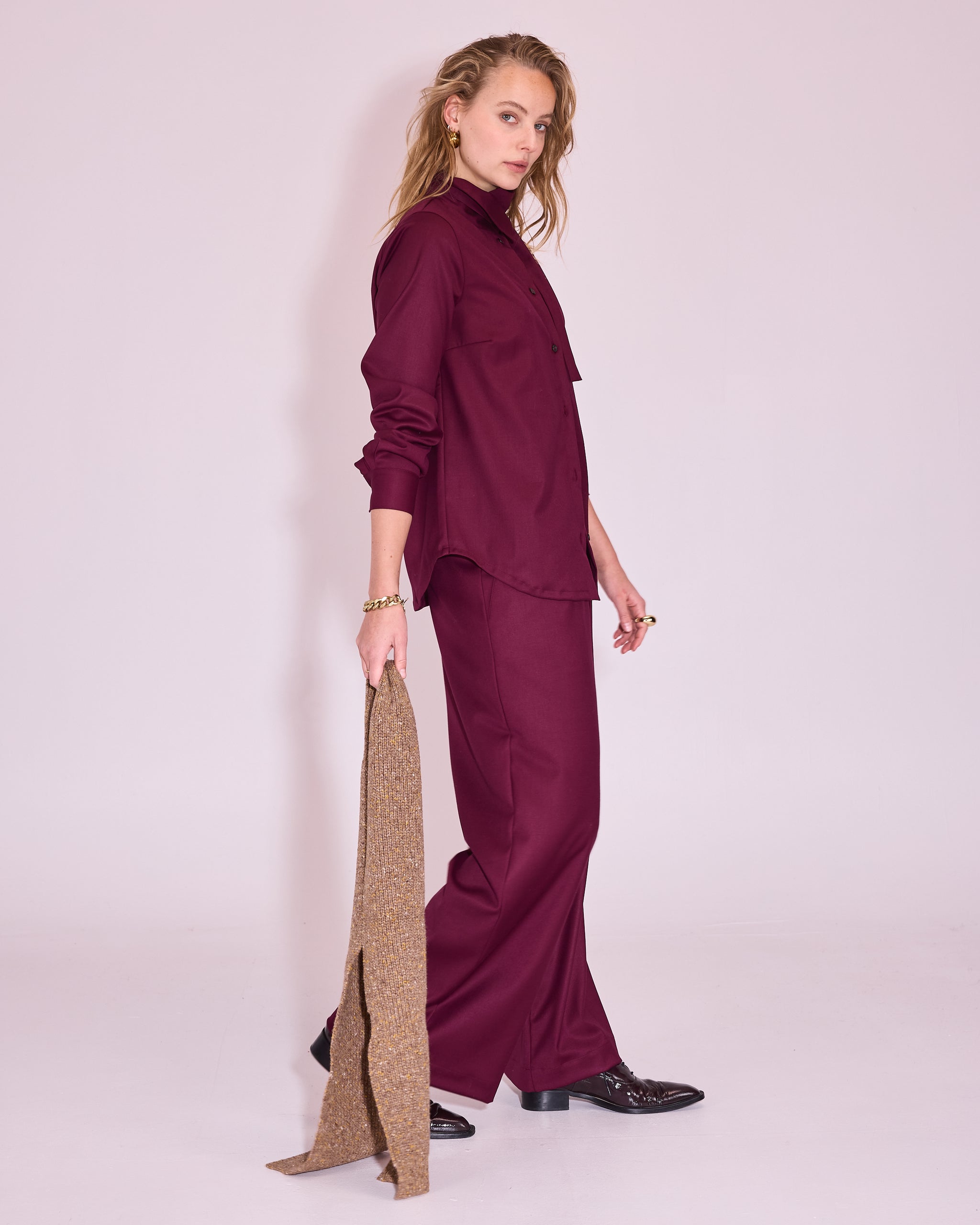 Jasmin shirt in red plum