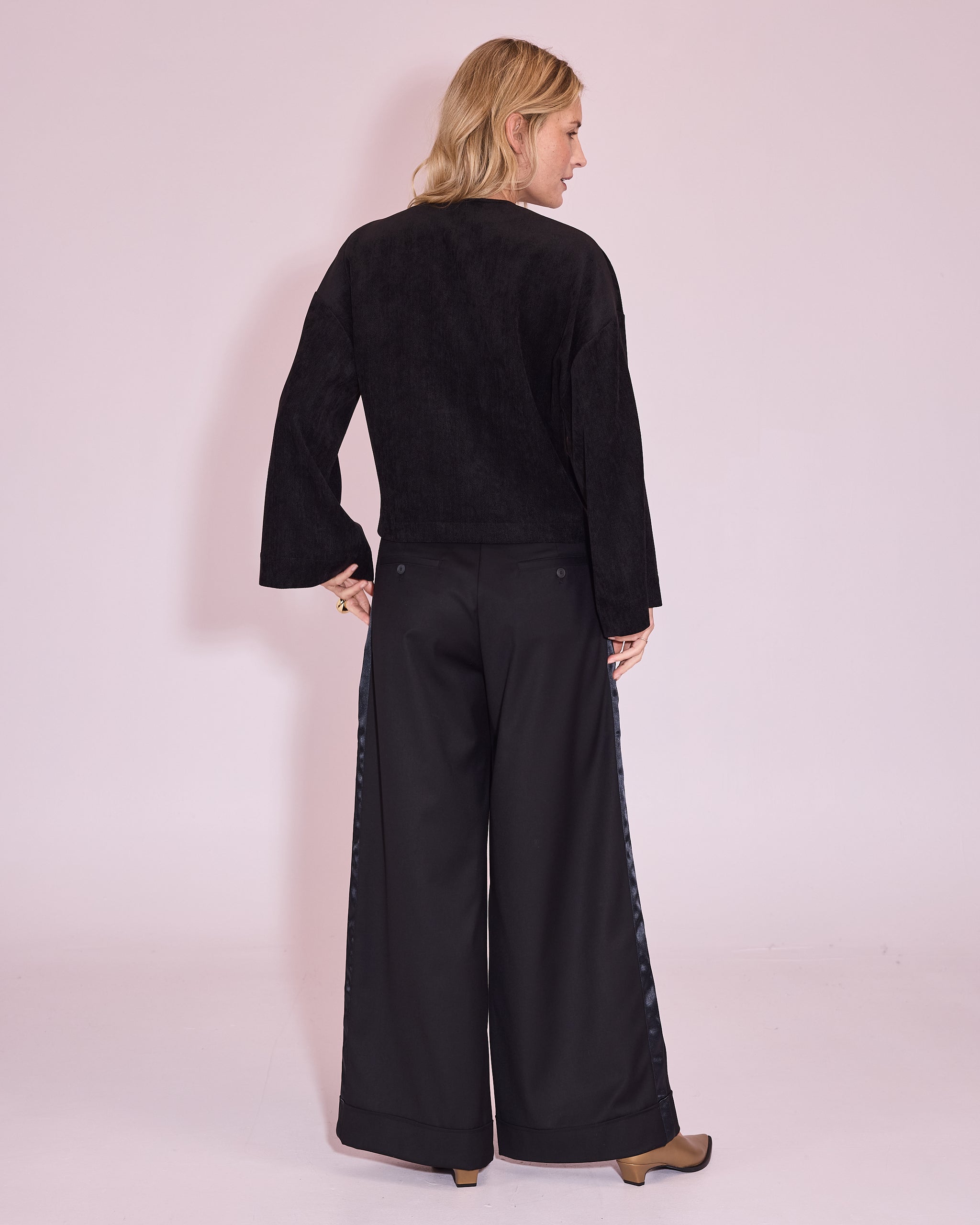 Gerda sweater in black
