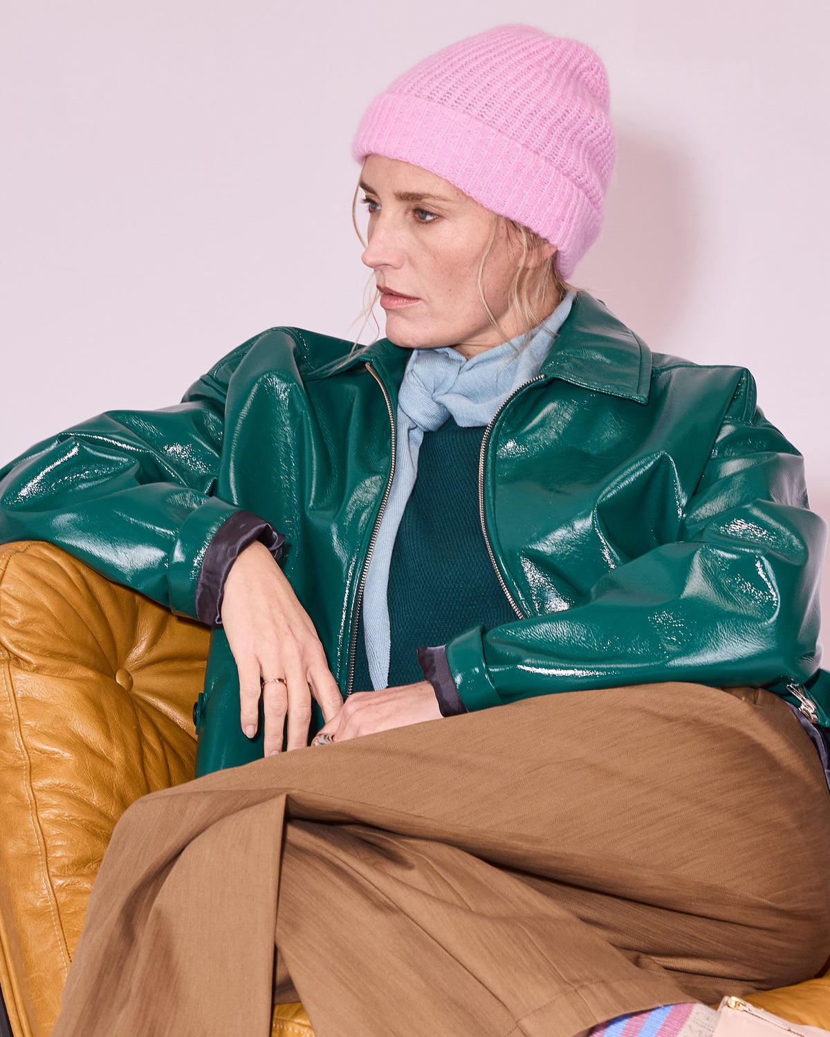 Janella muts in soft pink