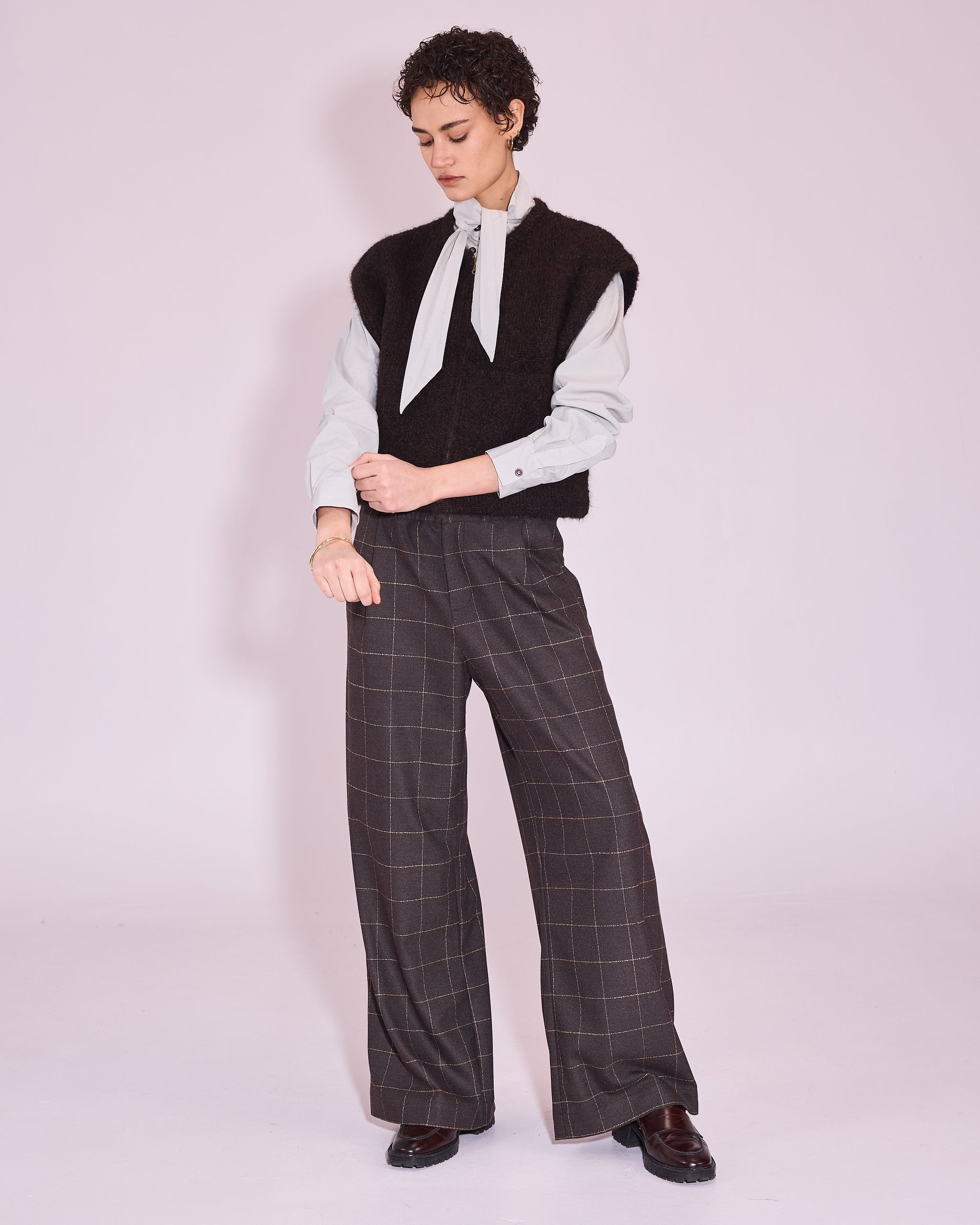 Jaffa vest in black bean