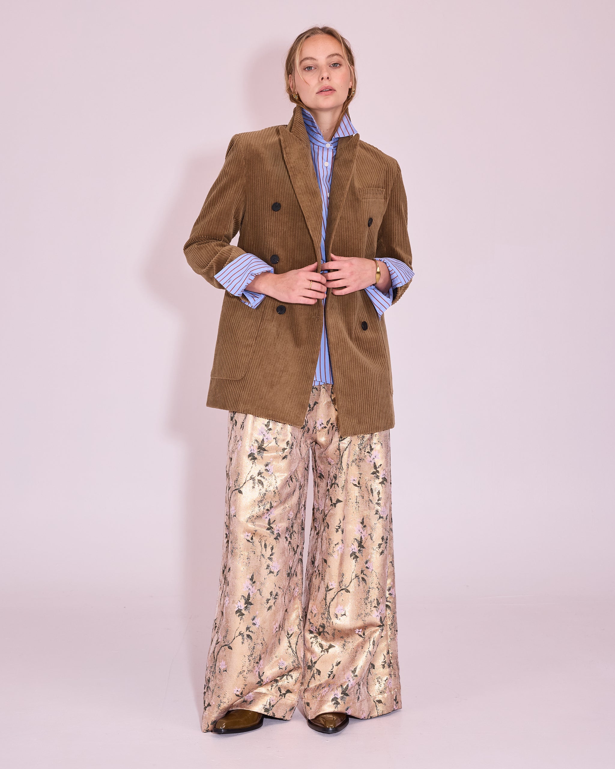 Freddy trousers in gold floral jacquard