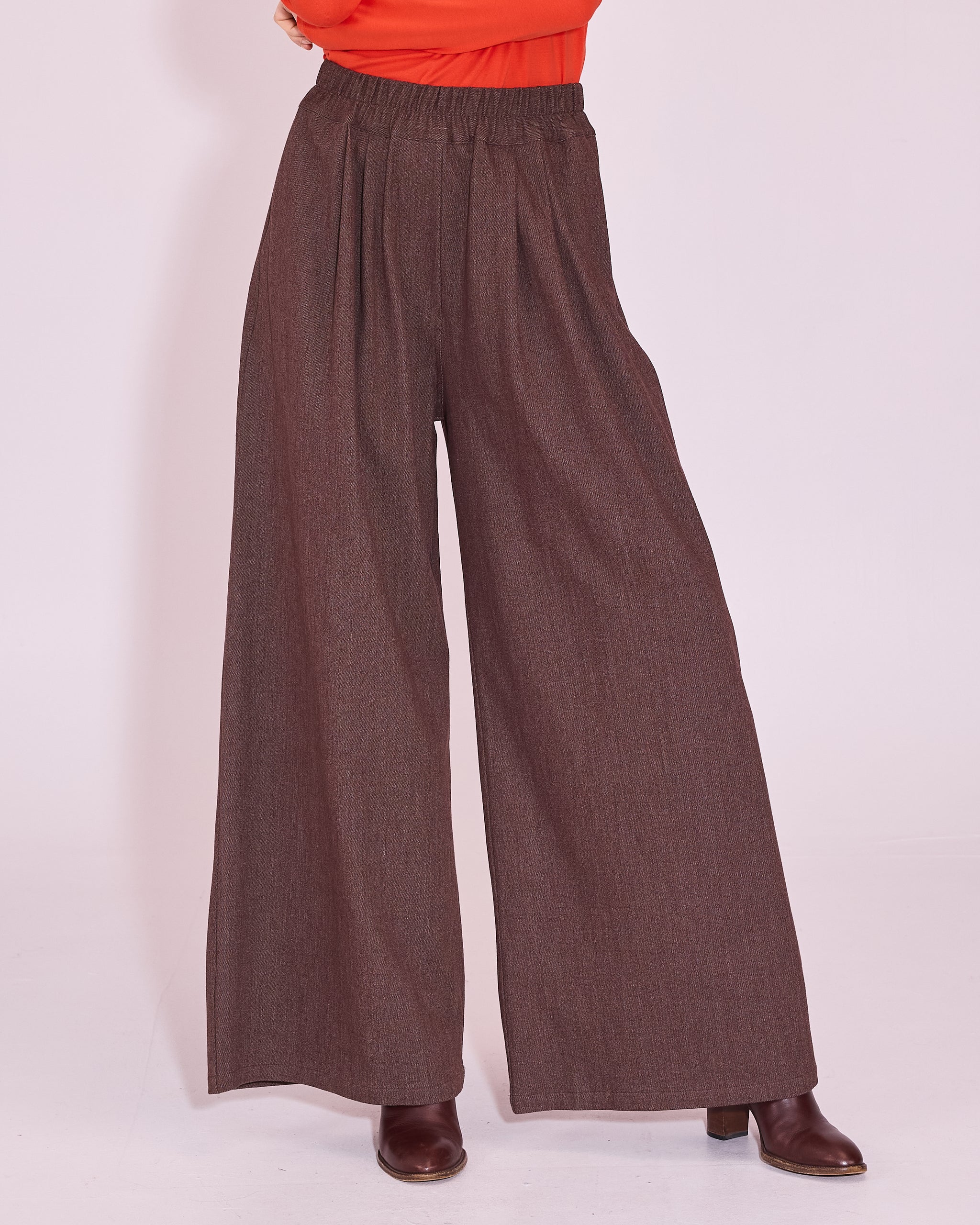 Hardy Trousers in brown 