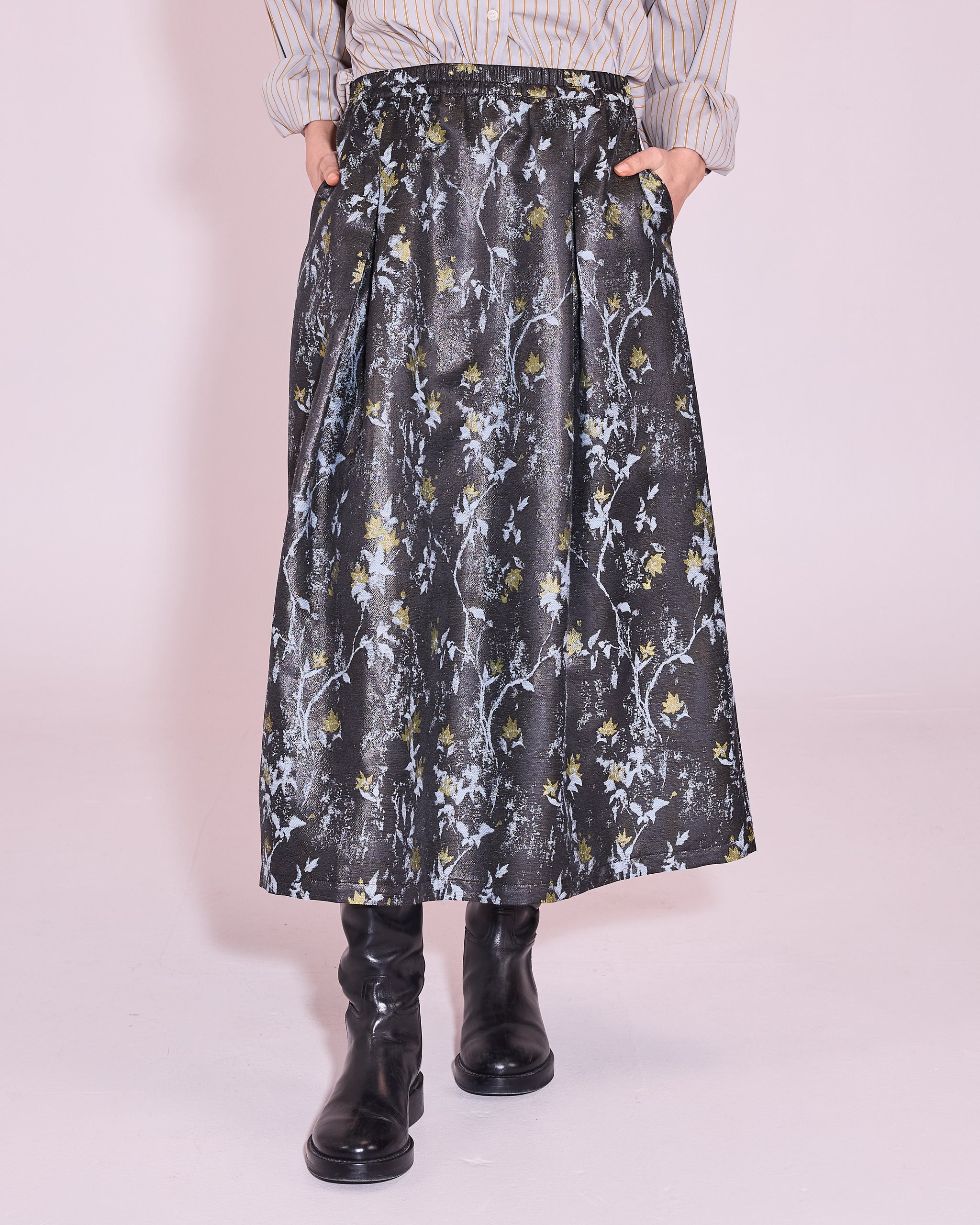 Joplin skirt in anthracite floral jacquard