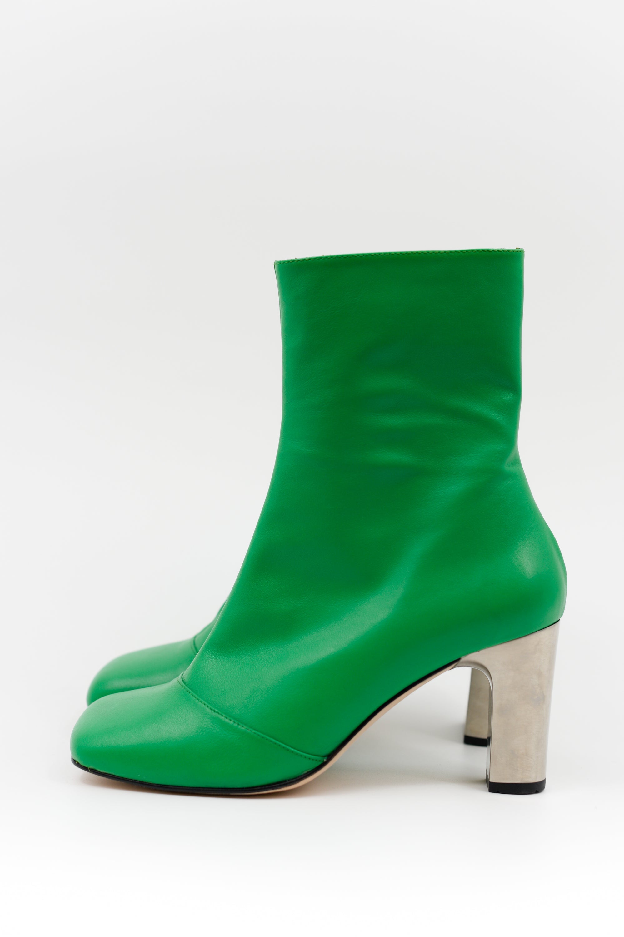 Eames Stiefel in leuchtendem Grün