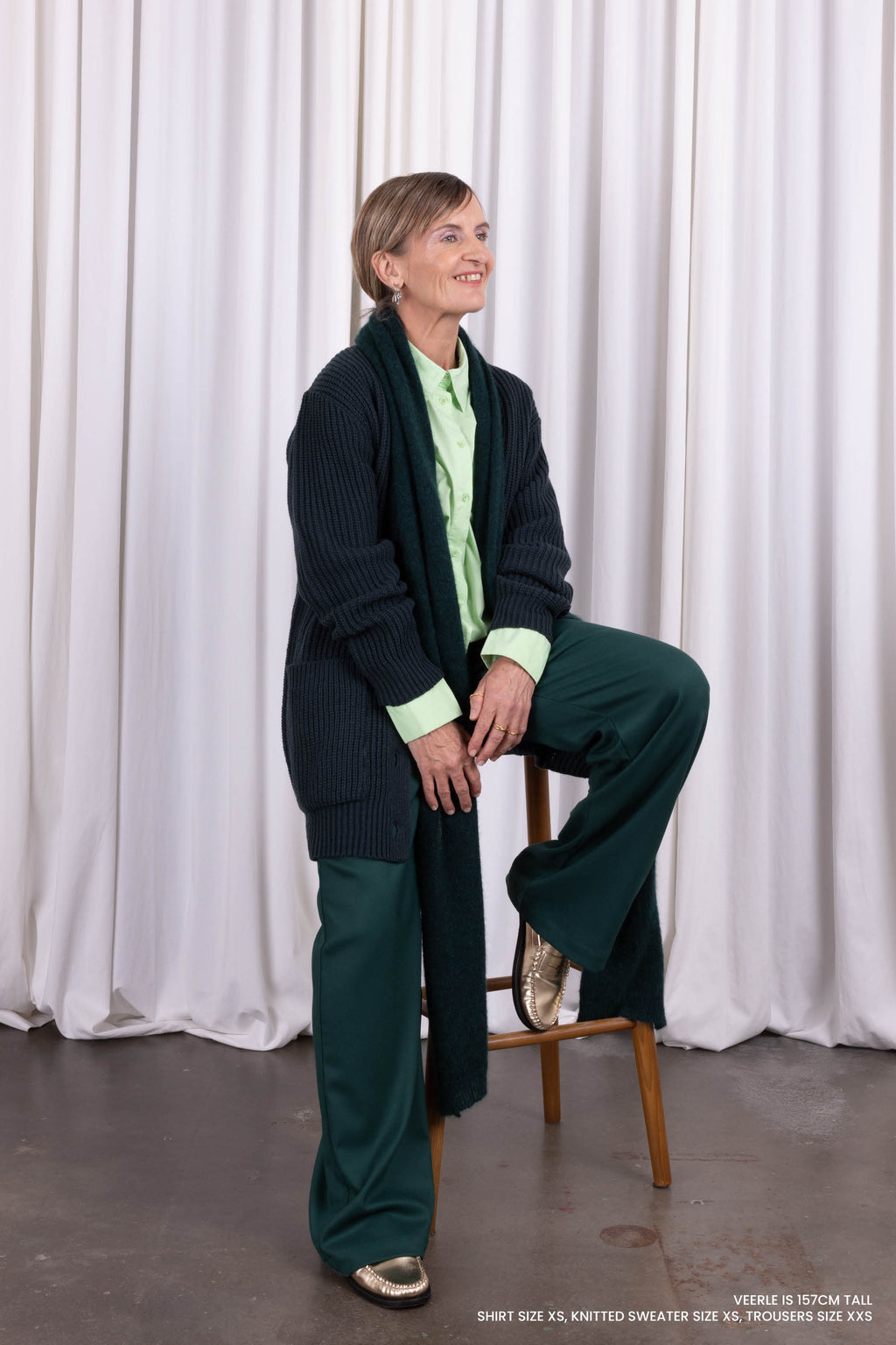 Willemstad – Lange Wollstrickjacke in Kieferngrün