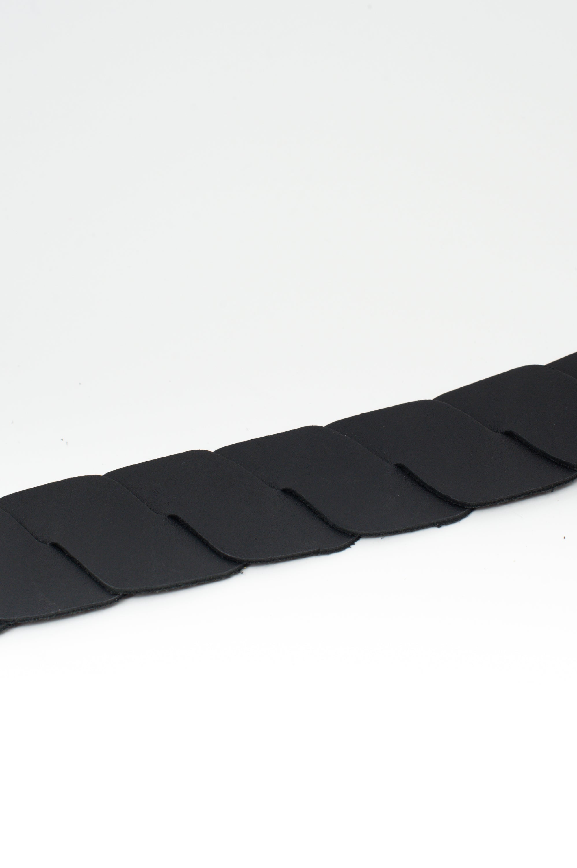 Geflochtener schwarzer Gürtel