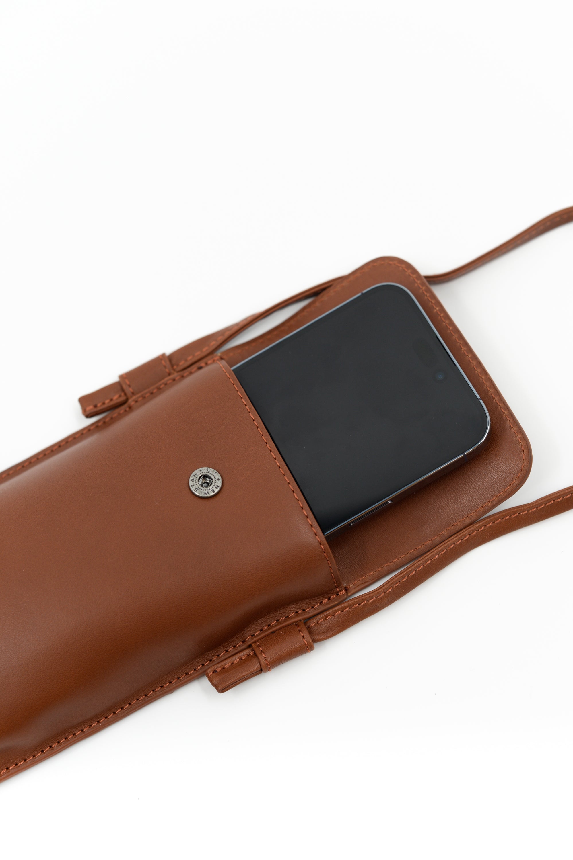 Smartphone-Tasche aus cognacfarbenem Nappaleder