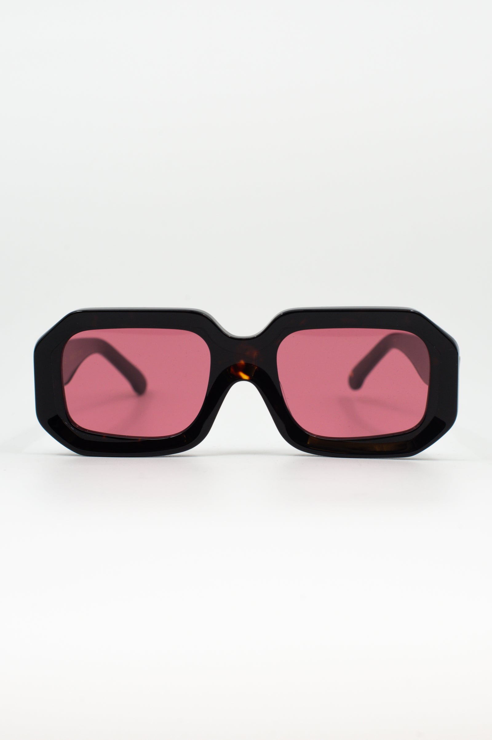 Jackie sunglasses in dark tortoise / cherry