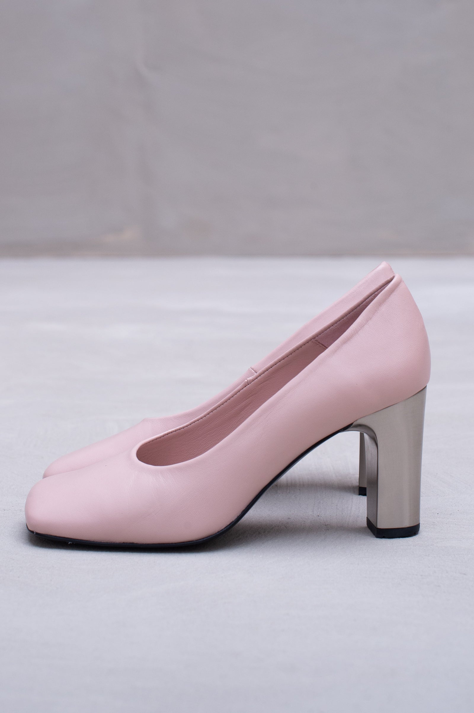 Flume pumps in cameo rose