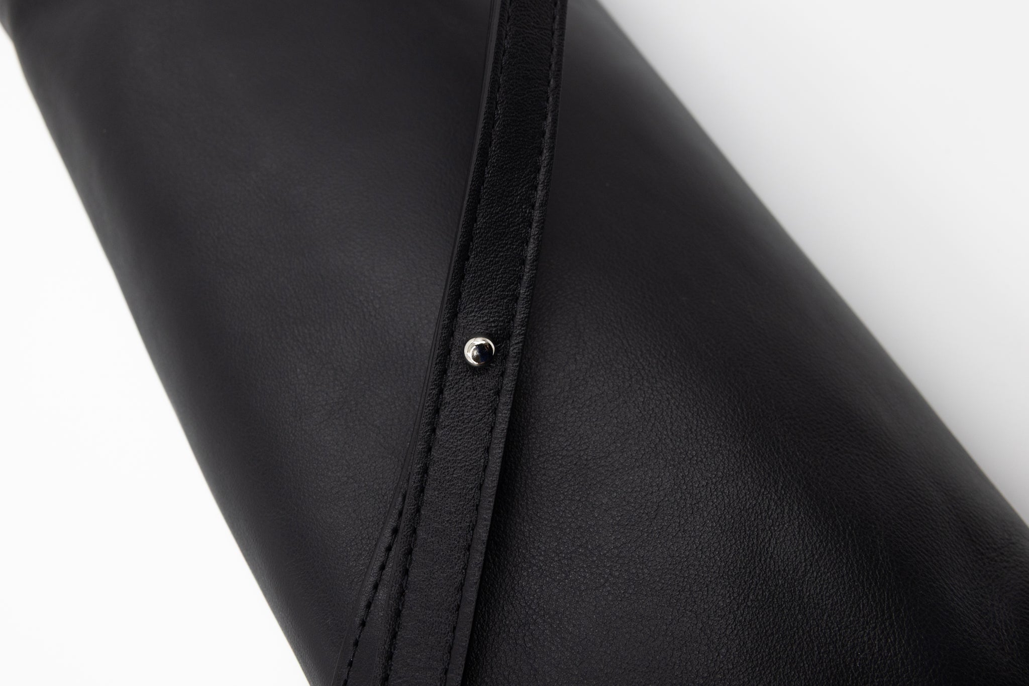 Gennaro handbag in black