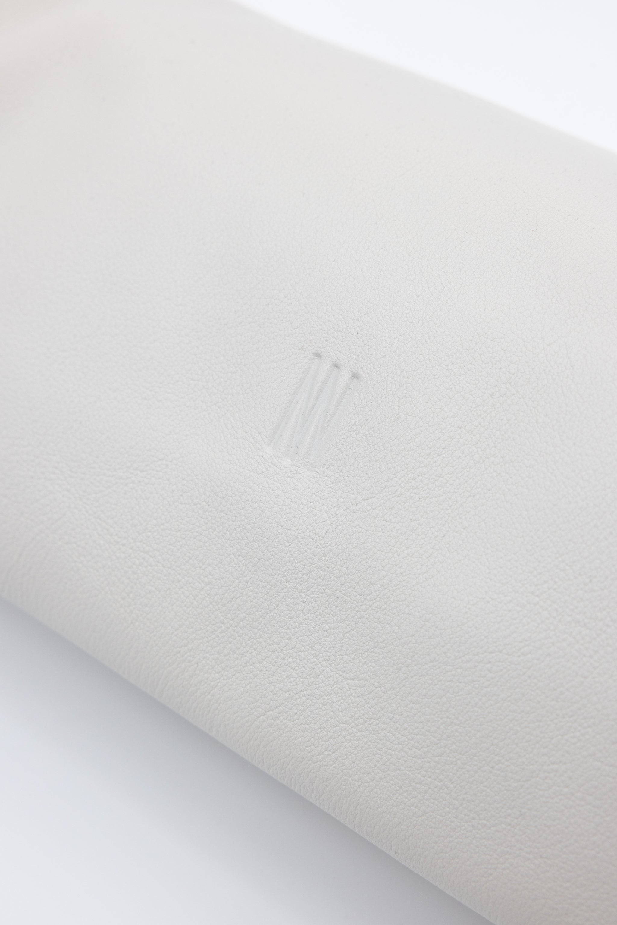 Gennaro handbag in cream