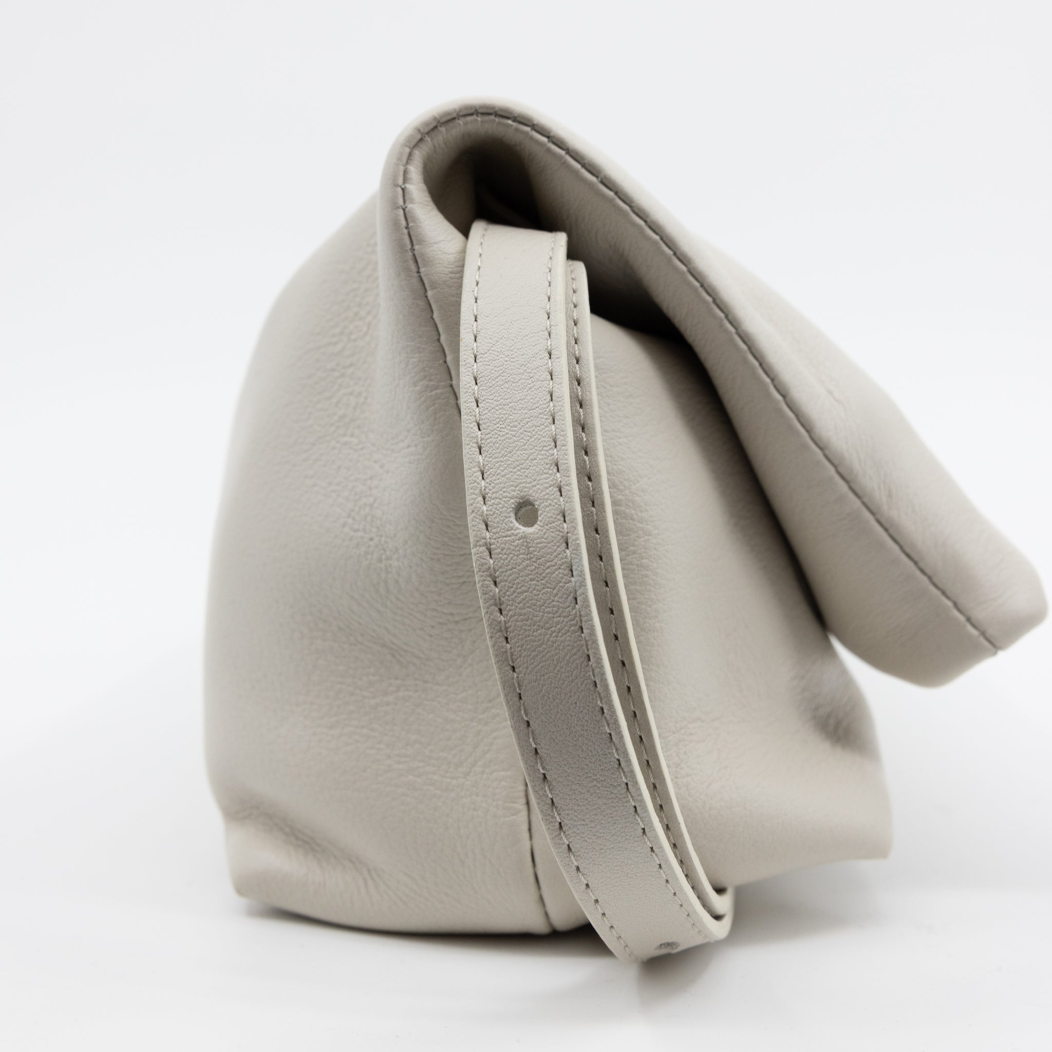 Gennaro handbag in cream