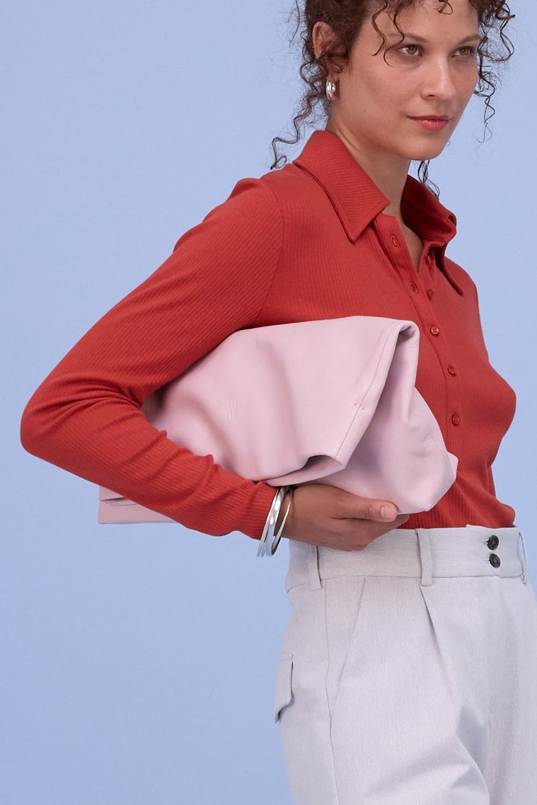 Clutch in misty rose