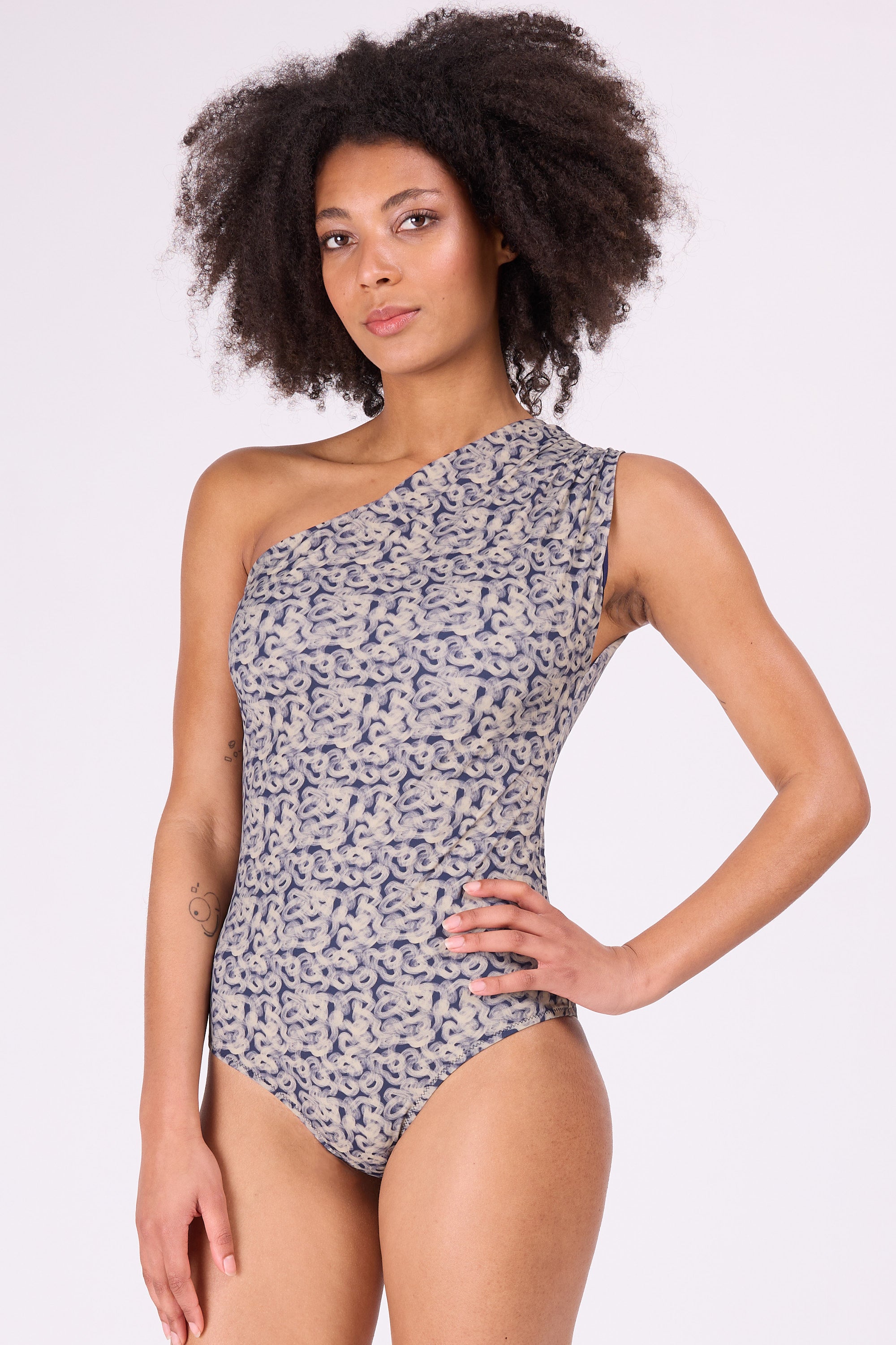 Asymmetrical swimsuit Small Medusa Swirls