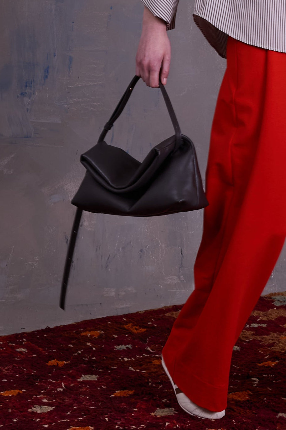 Gennaro handtas in nappa charcoal