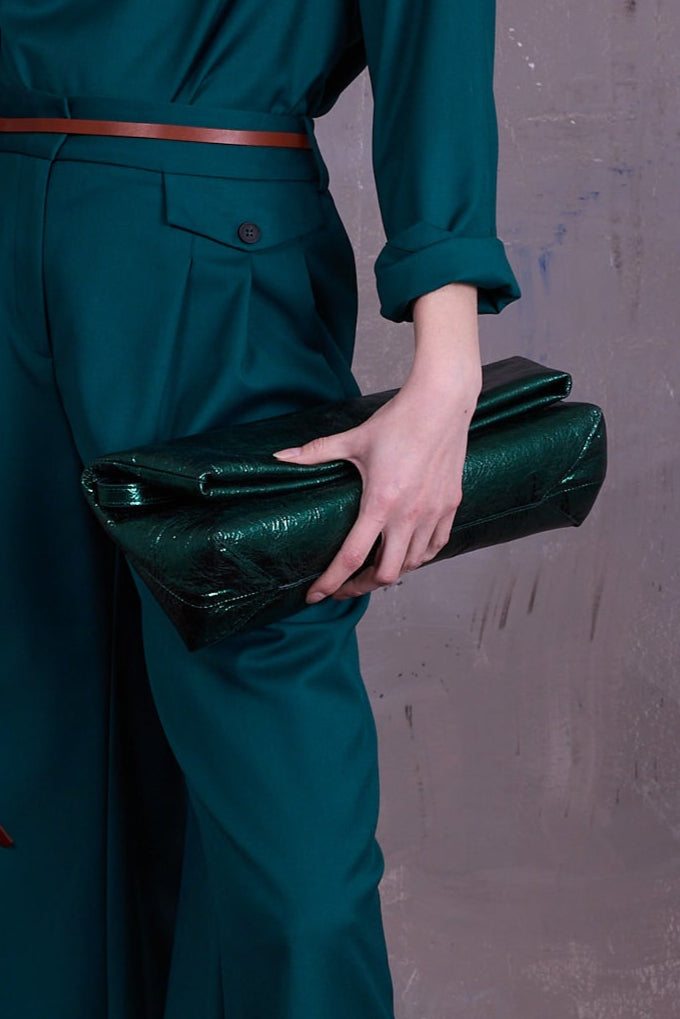 Gennaro handtas in metallic green